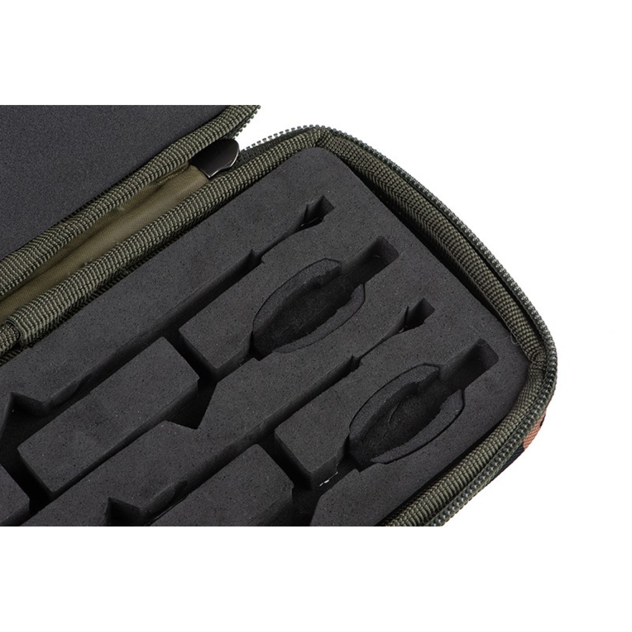  Kутия за обтегачи Fox Camolite Halo Bobbin Case